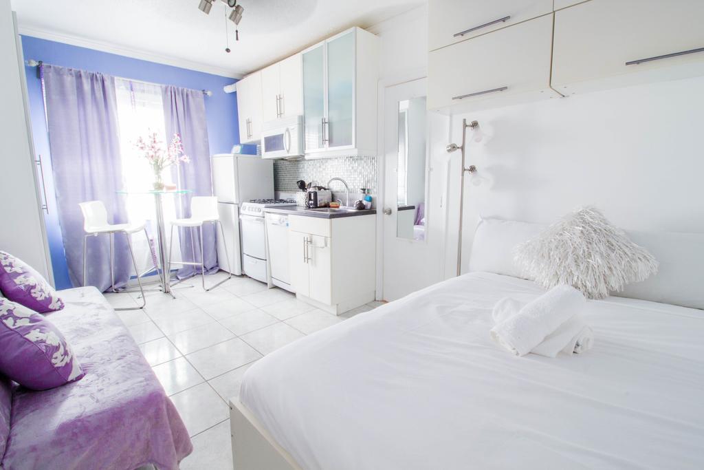 Ocean Walk Apartments ไมอามีบีช ภายนอก รูปภาพ