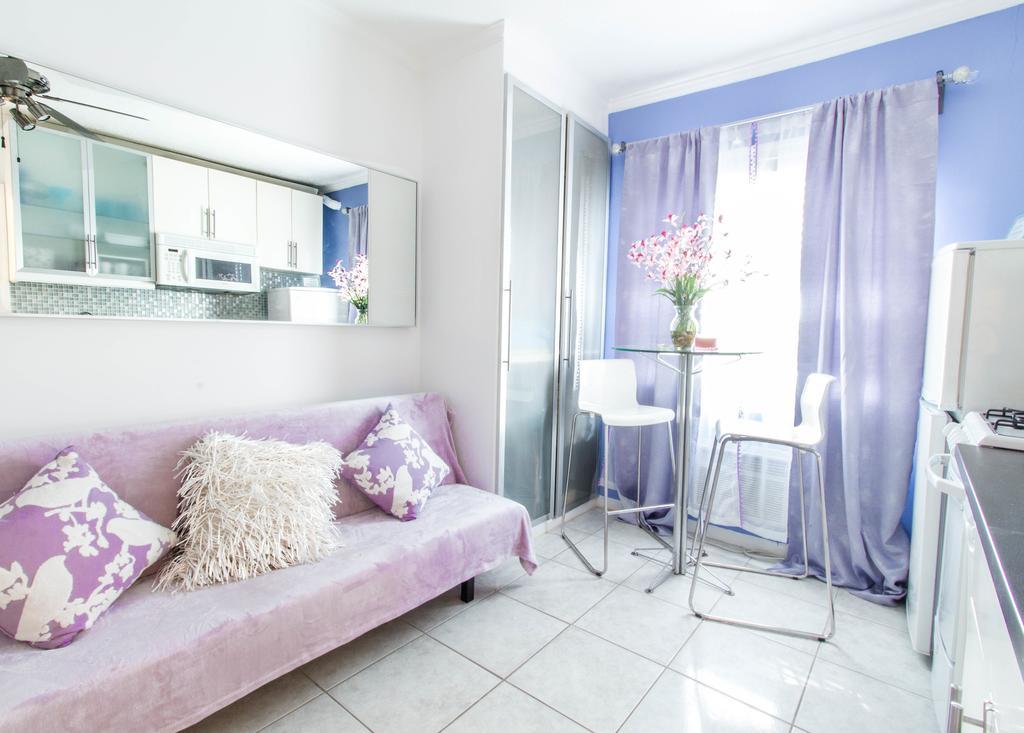 Ocean Walk Apartments ไมอามีบีช ภายนอก รูปภาพ